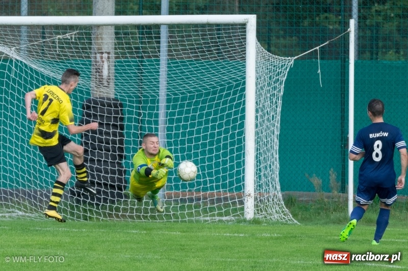 Zdjęcie w galerii na portalu naszraciborz.pl: B klasa. Buków przerwał zwycięską passę Górek Śląskich wiadomości z regionu
