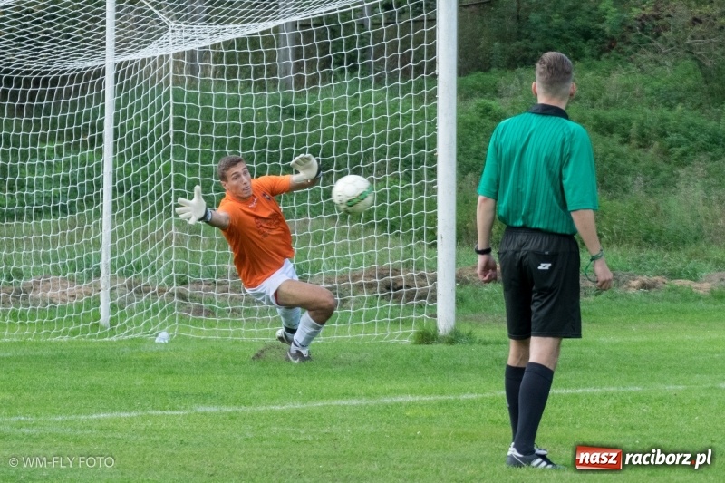 Zdjęcie w galerii na portalu naszraciborz.pl: B klasa. Buków przerwał zwycięską passę Górek Śląskich wiadomości z regionu