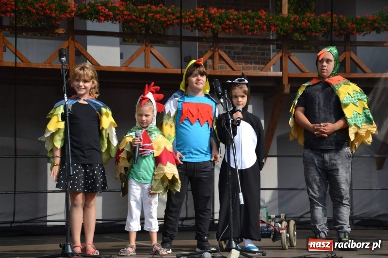 Zdjęcie w galerii na portalu naszraciborz.pl: MDK żegnał dziś lato na zamku  wiadomości z regionu