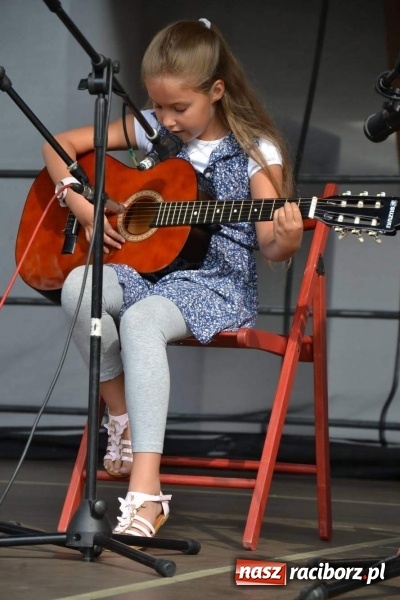 Zdjęcie w galerii na portalu naszraciborz.pl: MDK żegnał dziś lato na zamku  wiadomości z regionu