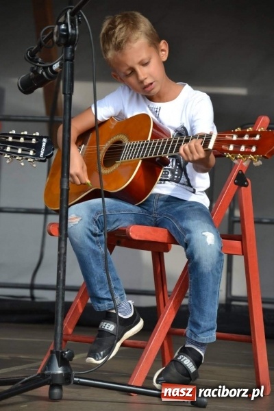 Zdjęcie w galerii na portalu naszraciborz.pl: MDK żegnał dziś lato na zamku  wiadomości z regionu