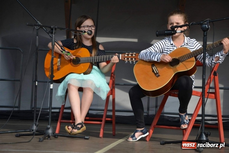Zdjęcie w galerii na portalu naszraciborz.pl: MDK żegnał dziś lato na zamku  wiadomości z regionu