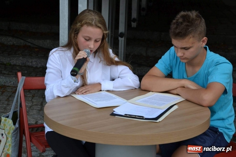 Zdjęcie w galerii na portalu naszraciborz.pl: MDK żegnał dziś lato na zamku  wiadomości z regionu