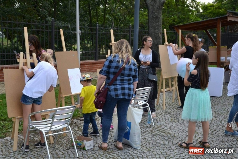 Zdjęcie w galerii na portalu naszraciborz.pl: MDK żegnał dziś lato na zamku  wiadomości z regionu