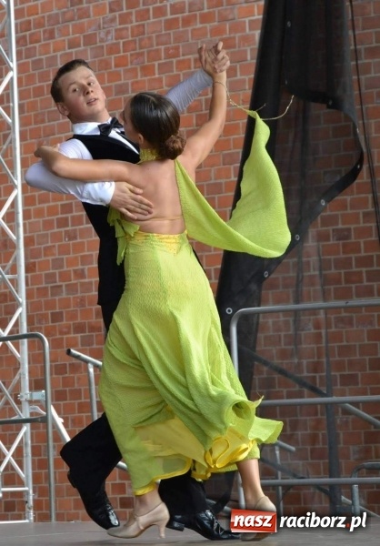 Zdjęcie w galerii na portalu naszraciborz.pl: MDK żegnał dziś lato na zamku  wiadomości z regionu