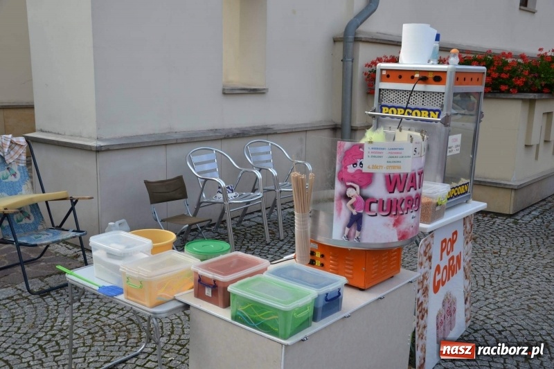 Zdjęcie w galerii na portalu naszraciborz.pl: MDK żegnał dziś lato na zamku  wiadomości z regionu