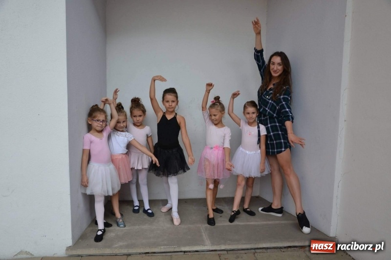 Zdjęcie w galerii na portalu naszraciborz.pl: MDK żegnał dziś lato na zamku  wiadomości z regionu