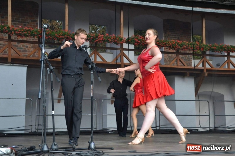 Zdjęcie w galerii na portalu naszraciborz.pl: MDK żegnał dziś lato na zamku  wiadomości z regionu