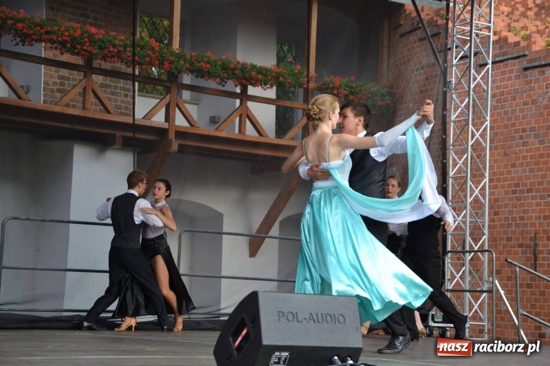 Zdjęcie w galerii na portalu naszraciborz.pl: MDK żegnał dziś lato na zamku  wiadomości z regionu