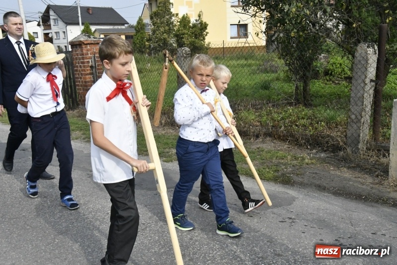 Zdjęcie w galerii na portalu naszraciborz.pl: Łęg gospodarzem dożynek w Zawadzie Książęcej FOTO i WIDEO wiadomości z regionu