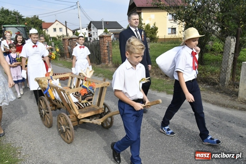 Zdjęcie w galerii na portalu naszraciborz.pl: Łęg gospodarzem dożynek w Zawadzie Książęcej FOTO i WIDEO wiadomości z regionu