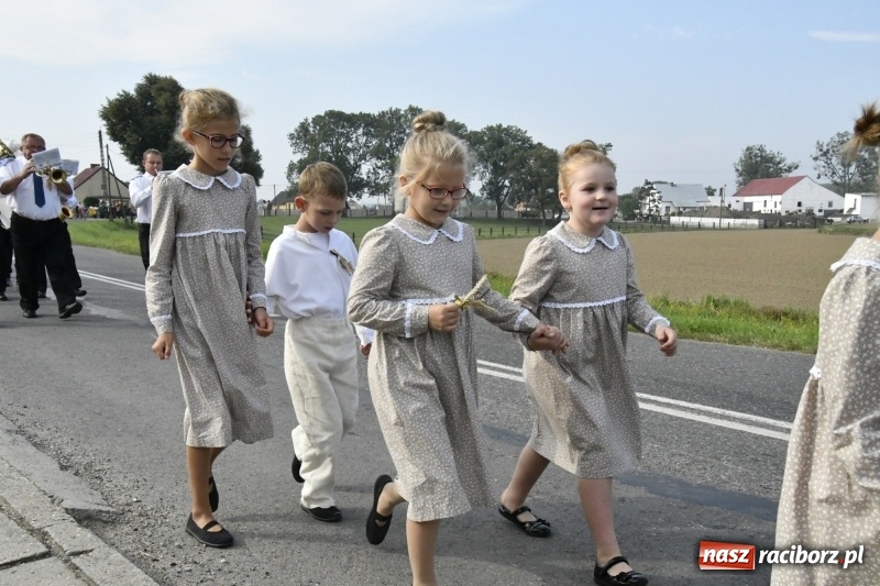 Zdjęcie w galerii na portalu naszraciborz.pl: Łęg gospodarzem dożynek w Zawadzie Książęcej FOTO i WIDEO wiadomości z regionu
