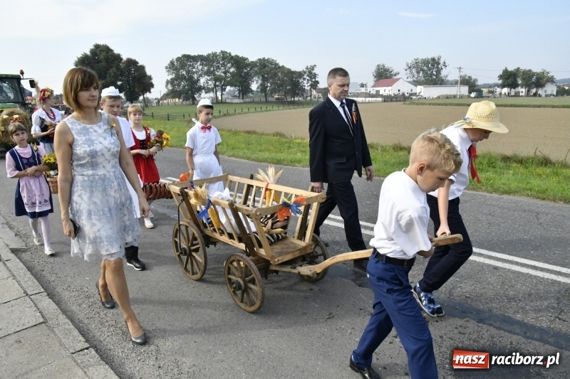 Zdjęcie w galerii na portalu naszraciborz.pl: Łęg gospodarzem dożynek w Zawadzie Książęcej FOTO i WIDEO wiadomości z regionu
