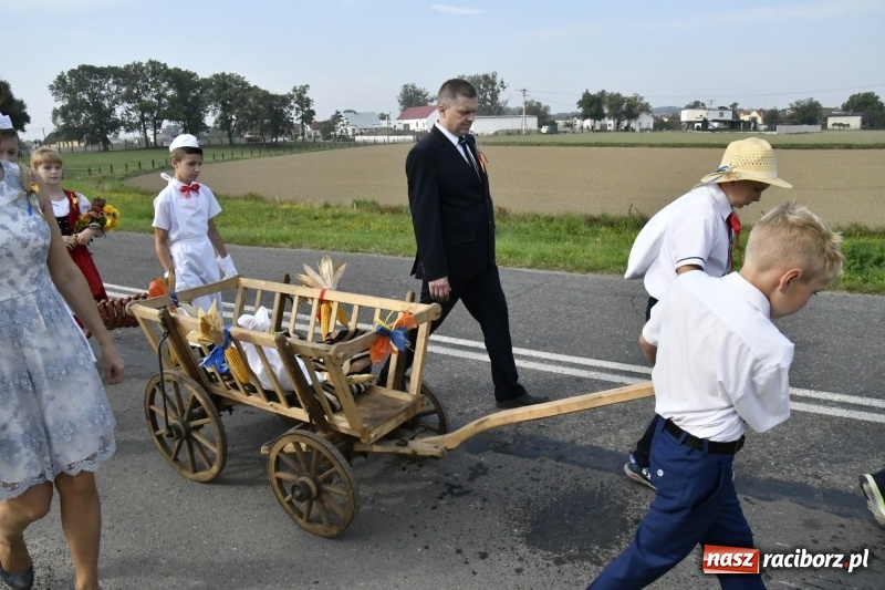 Zdjęcie w galerii na portalu naszraciborz.pl: Łęg gospodarzem dożynek w Zawadzie Książęcej FOTO i WIDEO wiadomości z regionu