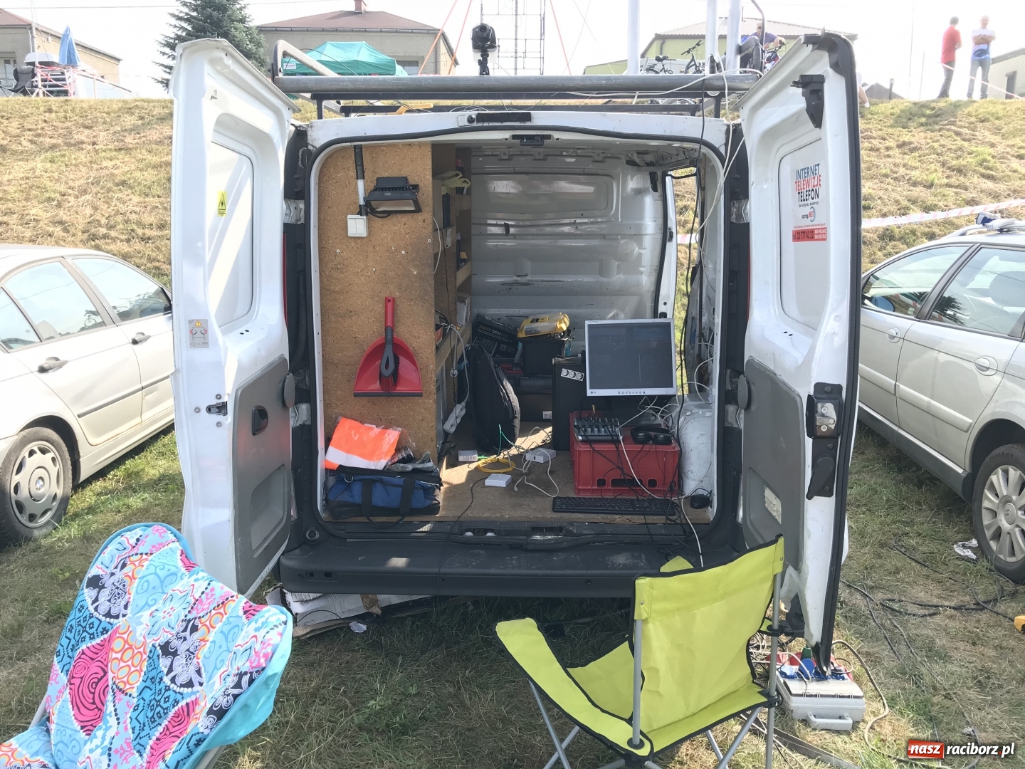 Zdjęcie w galerii na portalu naszraciborz.pl: Raciborskie Air Show pod Oborą - oglądaj na żywo wiadomości z regionu