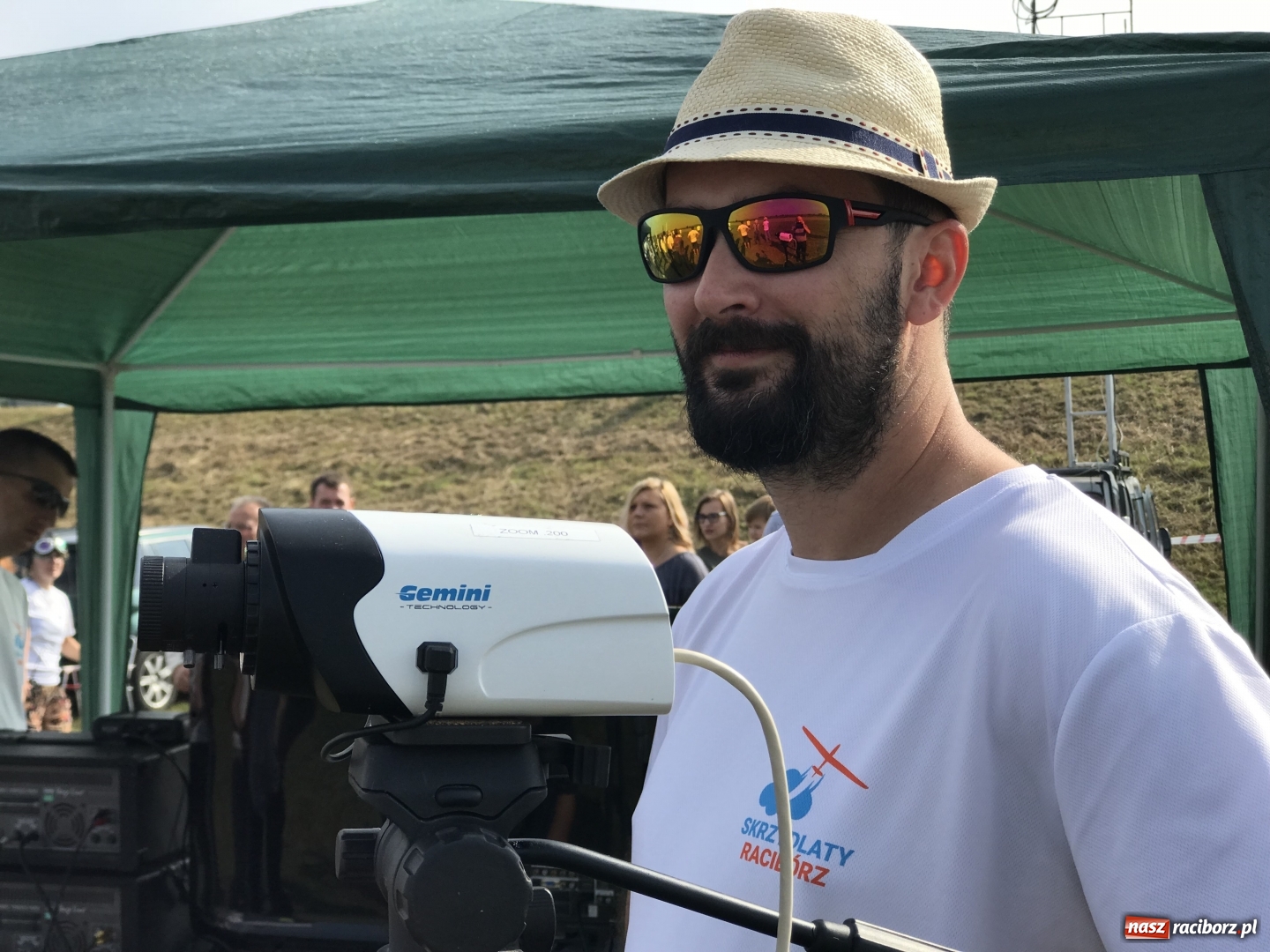 Zdjęcie w galerii na portalu naszraciborz.pl: Raciborskie Air Show pod Oborą - oglądaj na żywo wiadomości z regionu