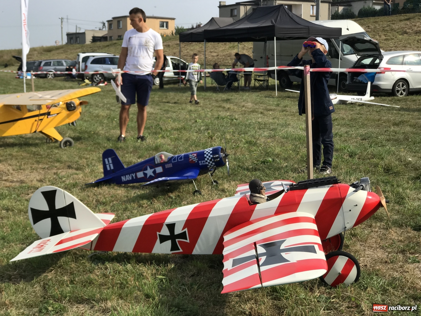 Zdjęcie w galerii na portalu naszraciborz.pl: Raciborskie Air Show pod Oborą - oglądaj na żywo wiadomości z regionu