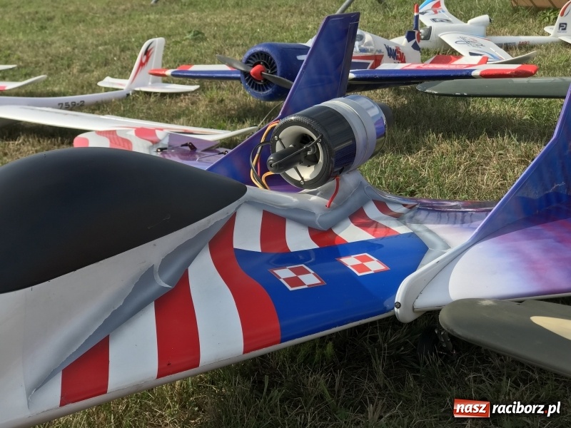 Zdjęcie w galerii na portalu naszraciborz.pl: Raciborskie Air Show pod Oborą - oglądaj na żywo wiadomości z regionu