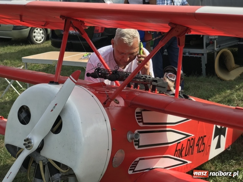 Zdjęcie w galerii na portalu naszraciborz.pl: Raciborskie Air Show pod Oborą - oglądaj na żywo wiadomości z regionu