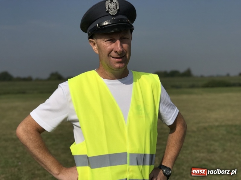 Zdjęcie w galerii na portalu naszraciborz.pl: Raciborskie Air Show pod Oborą - oglądaj na żywo wiadomości z regionu