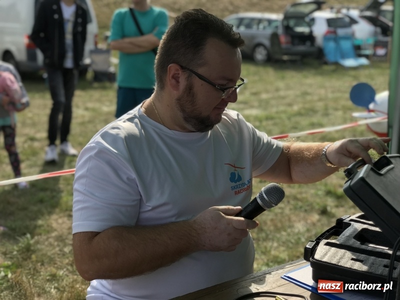 Zdjęcie w galerii na portalu naszraciborz.pl: Raciborskie Air Show pod Oborą - oglądaj na żywo wiadomości z regionu