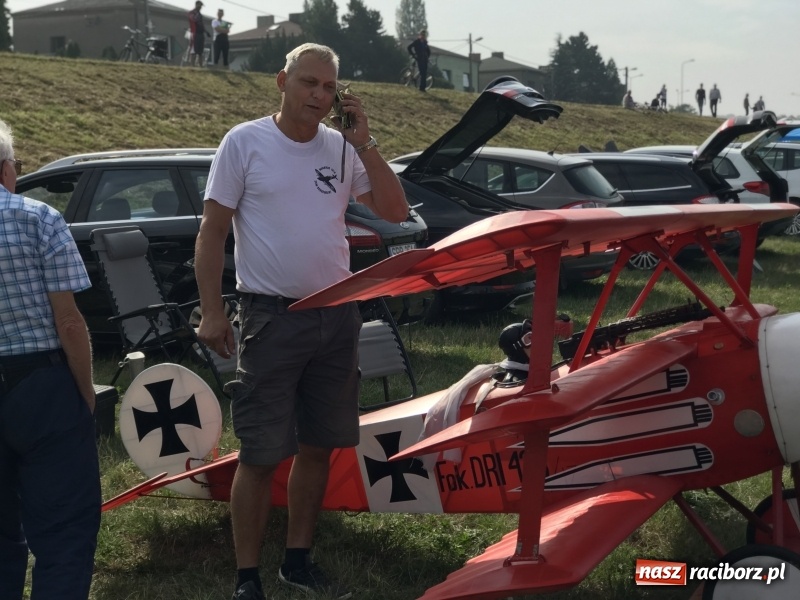 Zdjęcie w galerii na portalu naszraciborz.pl: Raciborskie Air Show pod Oborą - oglądaj na żywo wiadomości z regionu