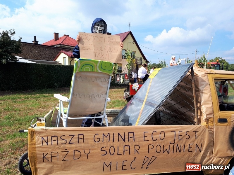 Zdjęcie w galerii na portalu naszraciborz.pl: Barwny korowód na dożynkach gminy Kornowac w Kobyli FOTO i WIDEO wiadomości z regionu