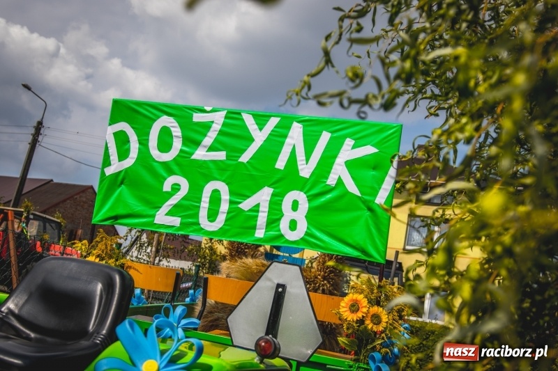 Zdjęcie w galerii na portalu naszraciborz.pl: Barwny korowód na dożynkach gminy Kornowac w Kobyli FOTO i WIDEO wiadomości z regionu