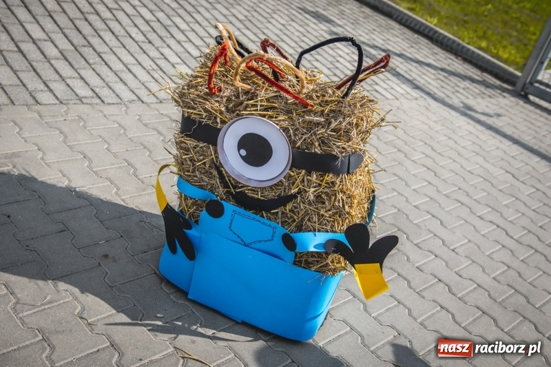 Zdjęcie w galerii na portalu naszraciborz.pl: Barwny korowód na dożynkach gminy Kornowac w Kobyli FOTO i WIDEO wiadomości z regionu