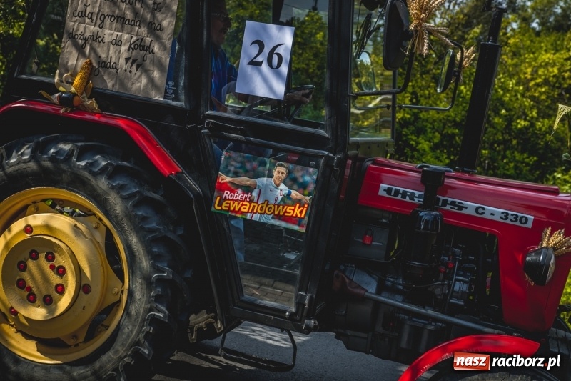 Zdjęcie w galerii na portalu naszraciborz.pl: Barwny korowód na dożynkach gminy Kornowac w Kobyli FOTO i WIDEO wiadomości z regionu