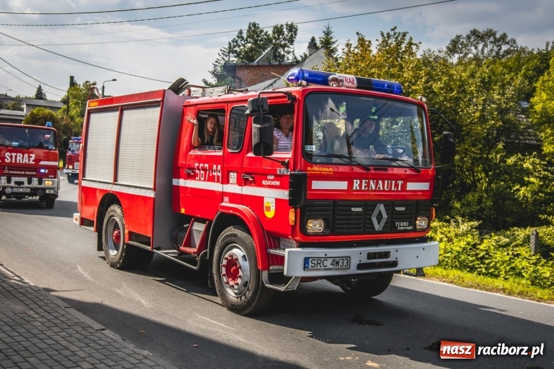 Zdjęcie w galerii na portalu naszraciborz.pl: Barwny korowód na dożynkach gminy Kornowac w Kobyli FOTO i WIDEO wiadomości z regionu