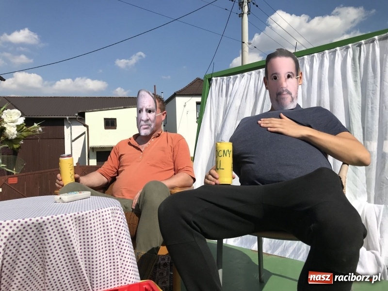 Zdjęcie w galerii na portalu naszraciborz.pl: Dożynki w Samborowicach. Sołtys na hoverboardzie, reszta w korowodzie  wiadomości z regionu