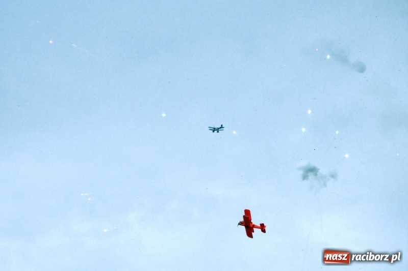 Zdjęcie w galerii na portalu naszraciborz.pl: XI Międzynarodowy Raciborski Piknik Modelarski zgomadził nad Ulgą tłumy. FOTO i WIDEO wiadomości z regionu