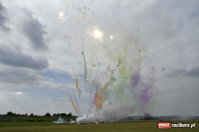 Zdjęcie w galerii na portalu naszraciborz.pl: XI Międzynarodowy Raciborski Piknik Modelarski zgomadził nad Ulgą tłumy. FOTO i WIDEO wiadomości z regionu