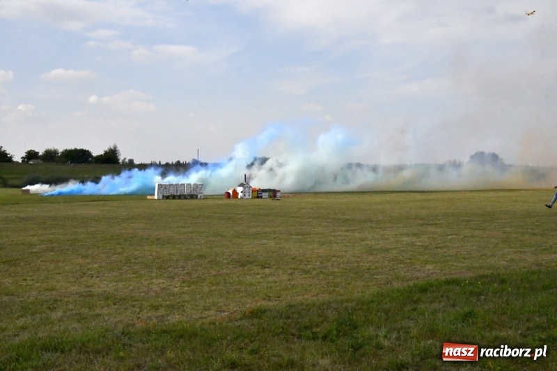 Zdjęcie w galerii na portalu naszraciborz.pl: XI Międzynarodowy Raciborski Piknik Modelarski zgomadził nad Ulgą tłumy. FOTO i WIDEO wiadomości z regionu