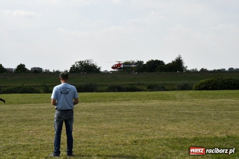 Zdjęcie w galerii na portalu naszraciborz.pl: XI Międzynarodowy Raciborski Piknik Modelarski zgomadził nad Ulgą tłumy. FOTO i WIDEO wiadomości z regionu