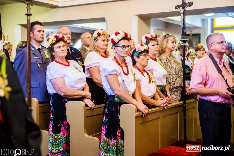 Zdjęcie w galerii na portalu naszraciborz.pl: Dożynki gminy Krzyżanowice. W Roszkowie jak na karnawale w Rio wiadomości z regionu