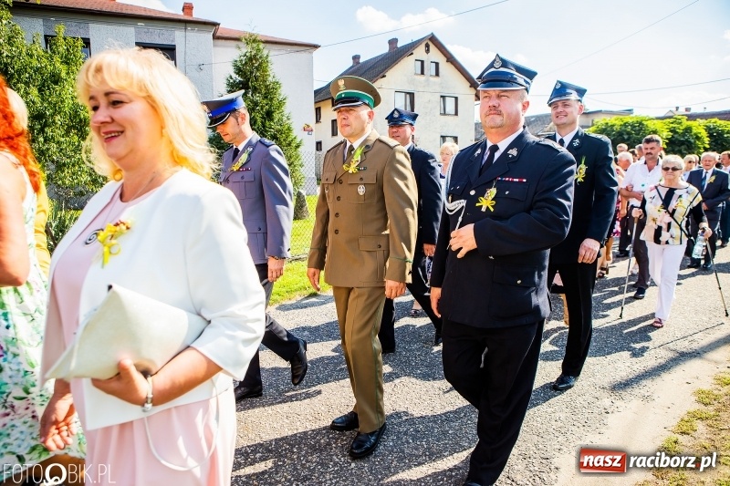 Zdjęcie w galerii na portalu naszraciborz.pl: Dożynki gminy Krzyżanowice. W Roszkowie jak na karnawale w Rio wiadomości z regionu