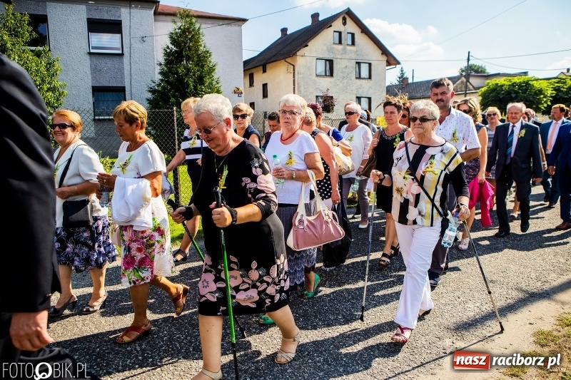 Zdjęcie w galerii na portalu naszraciborz.pl: Dożynki gminy Krzyżanowice. W Roszkowie jak na karnawale w Rio wiadomości z regionu