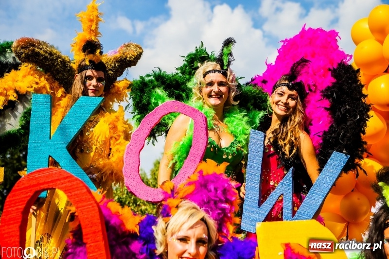 Zdjęcie w galerii na portalu naszraciborz.pl: Dożynki gminy Krzyżanowice. W Roszkowie jak na karnawale w Rio wiadomości z regionu