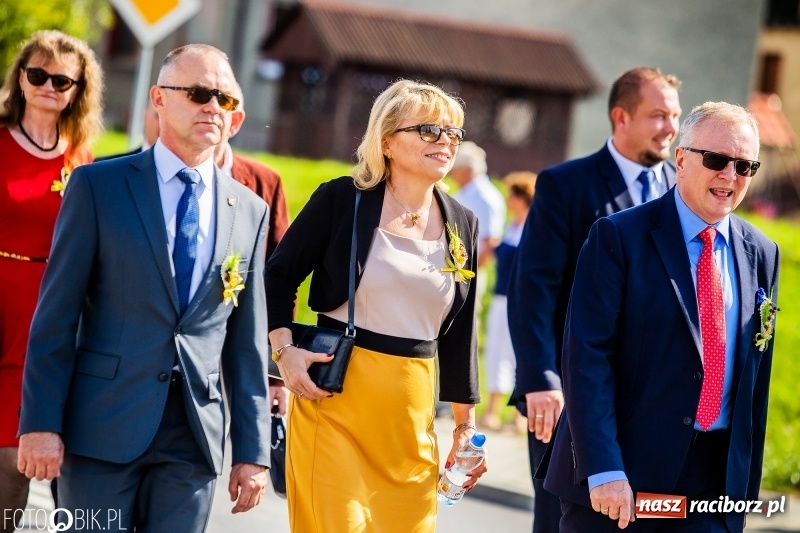 Zdjęcie w galerii na portalu naszraciborz.pl: Dożynki gminy Krzyżanowice. W Roszkowie jak na karnawale w Rio wiadomości z regionu