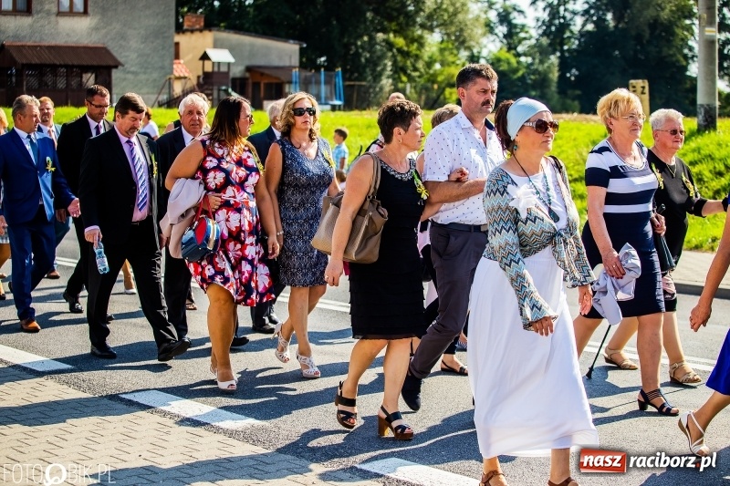 Zdjęcie w galerii na portalu naszraciborz.pl: Dożynki gminy Krzyżanowice. W Roszkowie jak na karnawale w Rio wiadomości z regionu