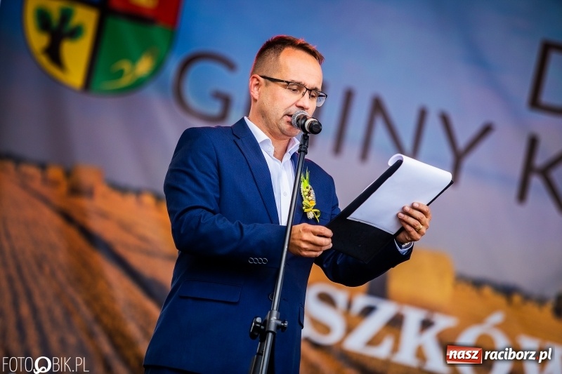 Zdjęcie w galerii na portalu naszraciborz.pl: Dożynki gminy Krzyżanowice. W Roszkowie jak na karnawale w Rio wiadomości z regionu