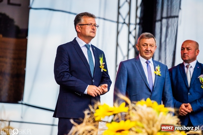 Zdjęcie w galerii na portalu naszraciborz.pl: Dożynki gminy Krzyżanowice. W Roszkowie jak na karnawale w Rio wiadomości z regionu