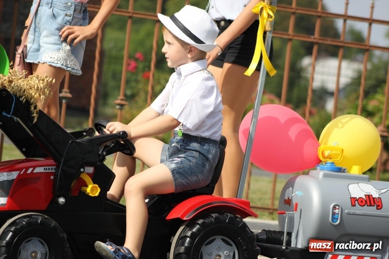 Zdjęcie w galerii na portalu naszraciborz.pl: Rowerowe dożynki w Modzurowie FOTO wiadomości z regionu