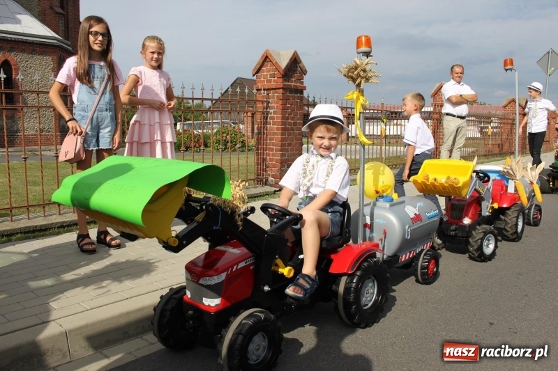 Zdjęcie w galerii na portalu naszraciborz.pl: Rowerowe dożynki w Modzurowie FOTO wiadomości z regionu