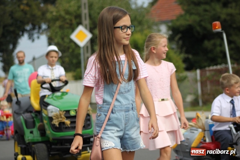 Zdjęcie w galerii na portalu naszraciborz.pl: Rowerowe dożynki w Modzurowie FOTO wiadomości z regionu