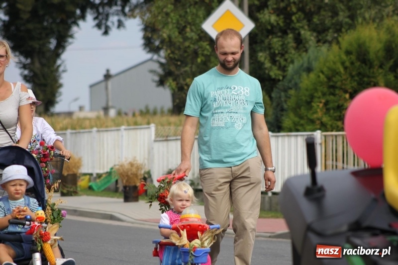 Zdjęcie w galerii na portalu naszraciborz.pl: Rowerowe dożynki w Modzurowie FOTO wiadomości z regionu