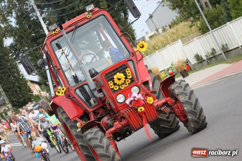Zdjęcie w galerii na portalu naszraciborz.pl: Rowerowe dożynki w Modzurowie FOTO wiadomości z regionu