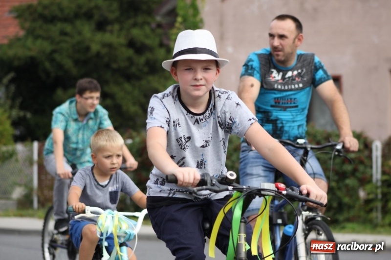 Zdjęcie w galerii na portalu naszraciborz.pl: Rowerowe dożynki w Modzurowie FOTO wiadomości z regionu
